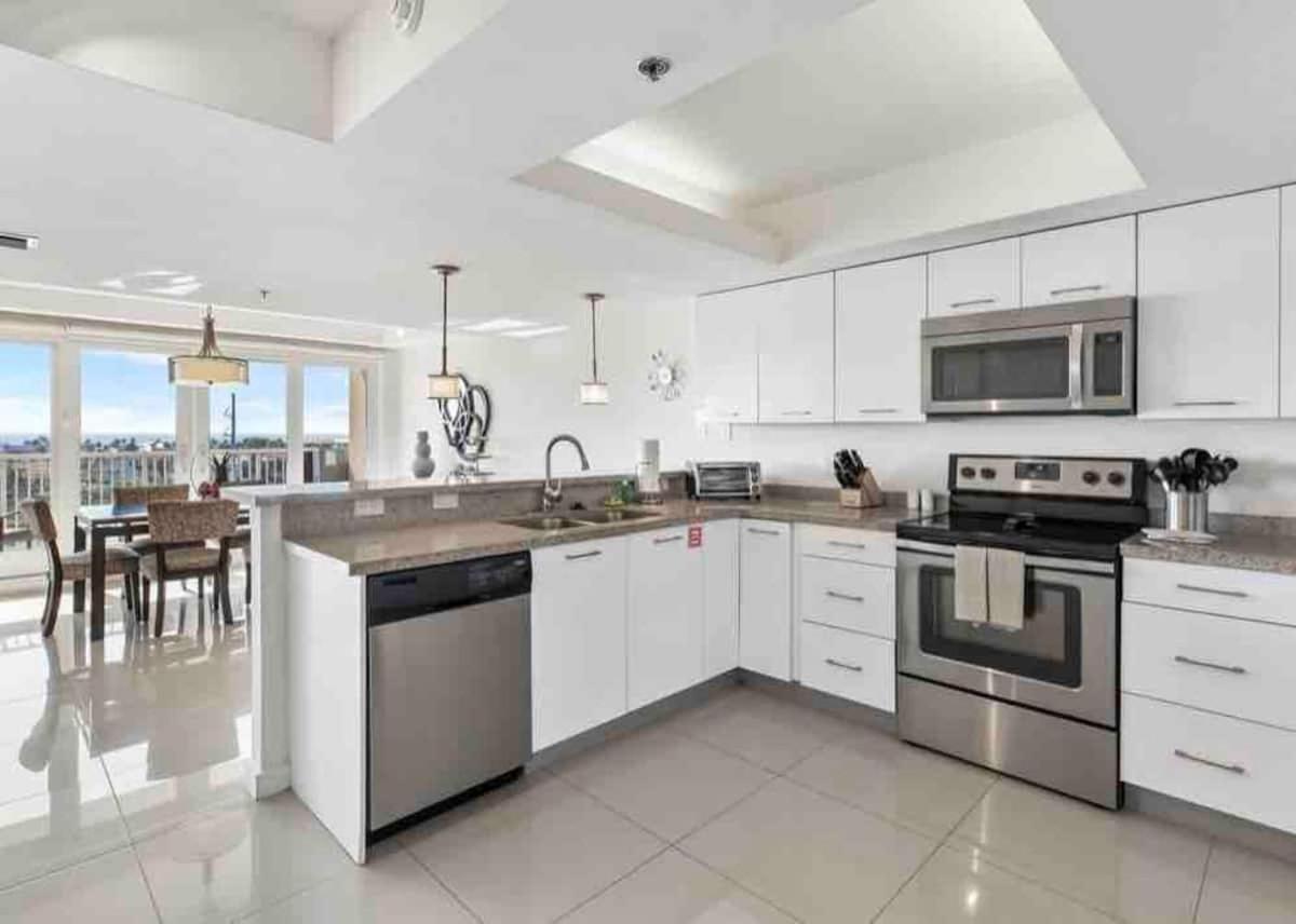 Bahia Mar Solare Tower 6Th Floor Bayview Condo 2Bd 2Ba With Pools South Padre Island Exterior foto